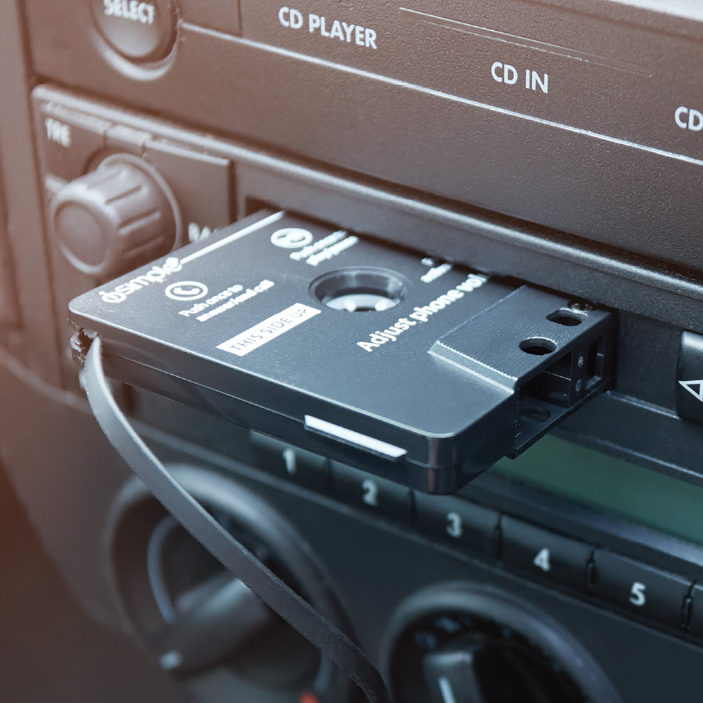 HOW YOU CAN CONNECT YOUR SMARTPHONE TO YOUR CAR EASILY EVEN IF IT'S